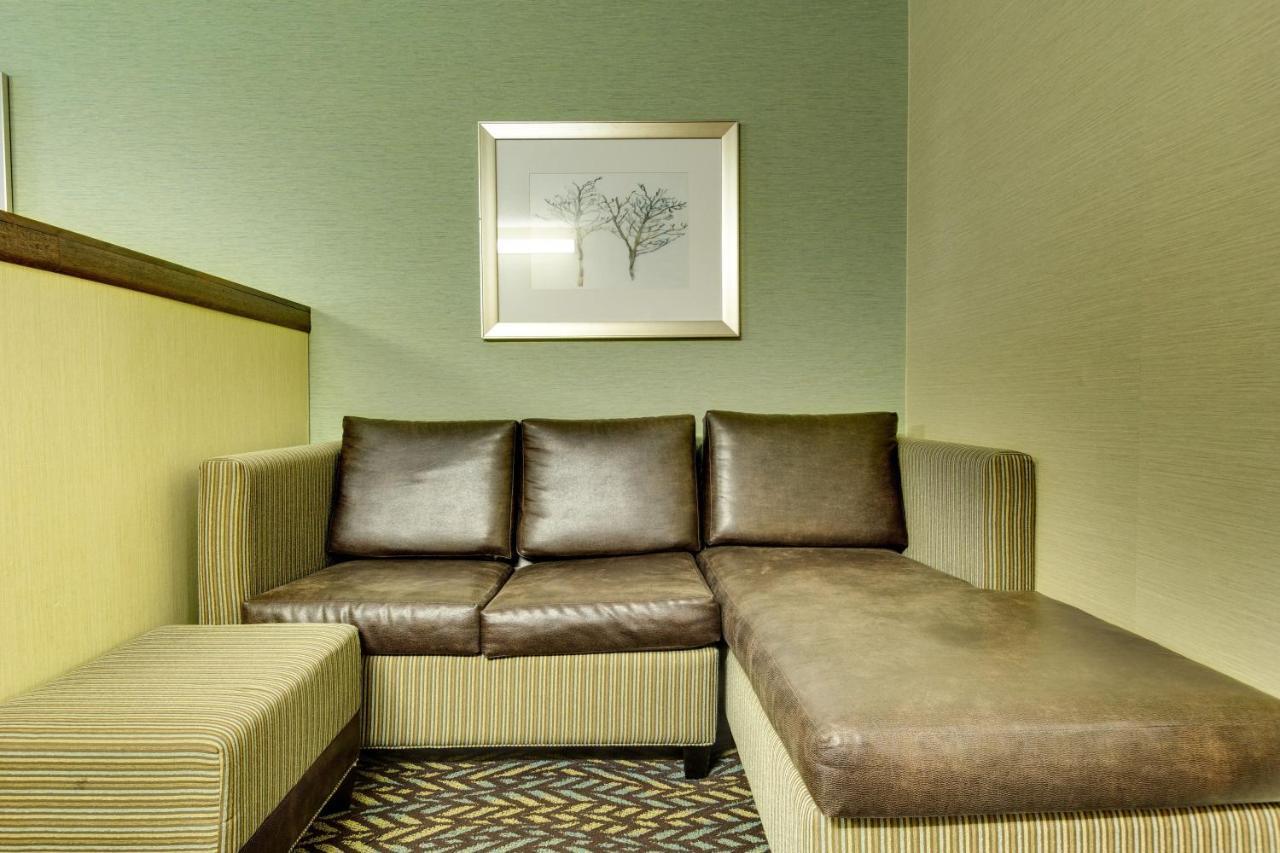 Fireside Inn And Suites Devils Lake Eksteriør bilde