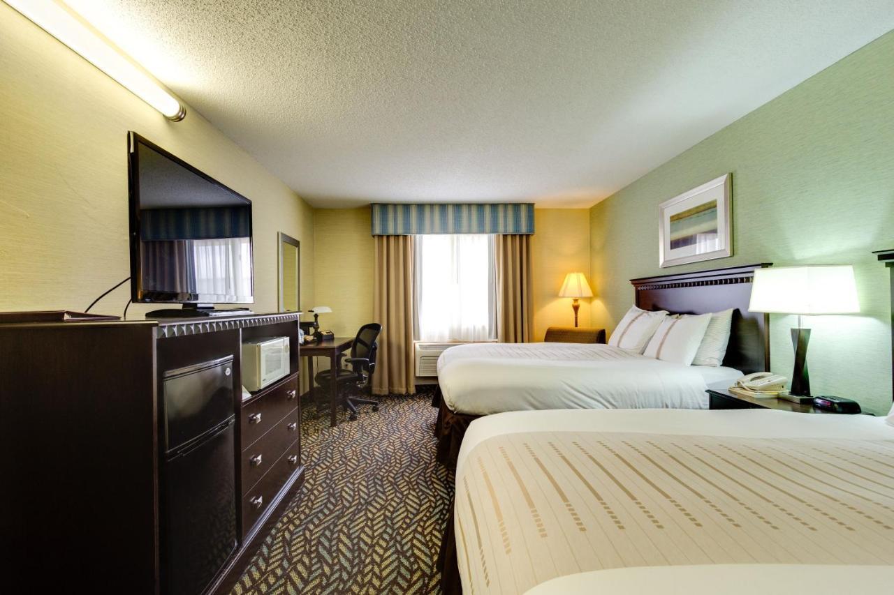 Fireside Inn And Suites Devils Lake Eksteriør bilde